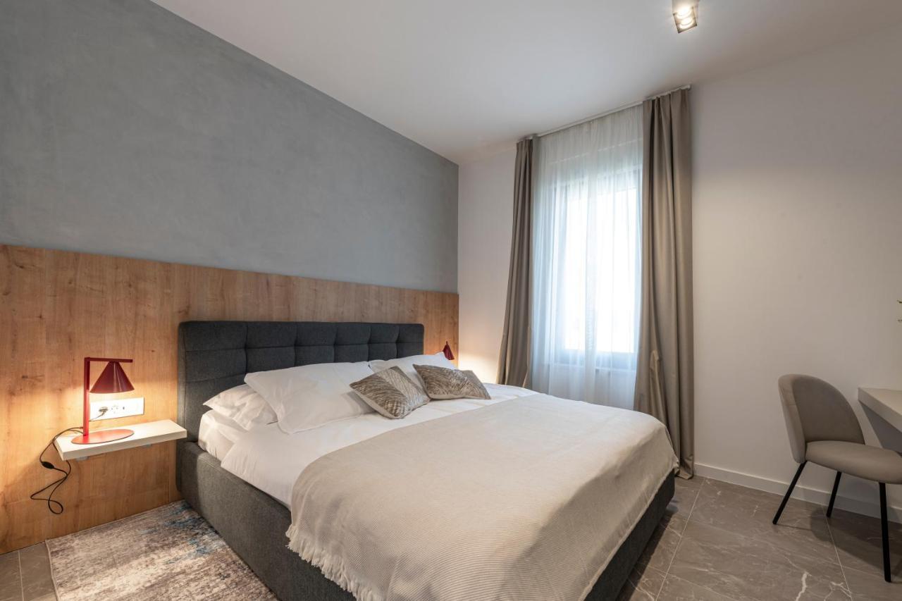 Luxury Mazza -leonarda