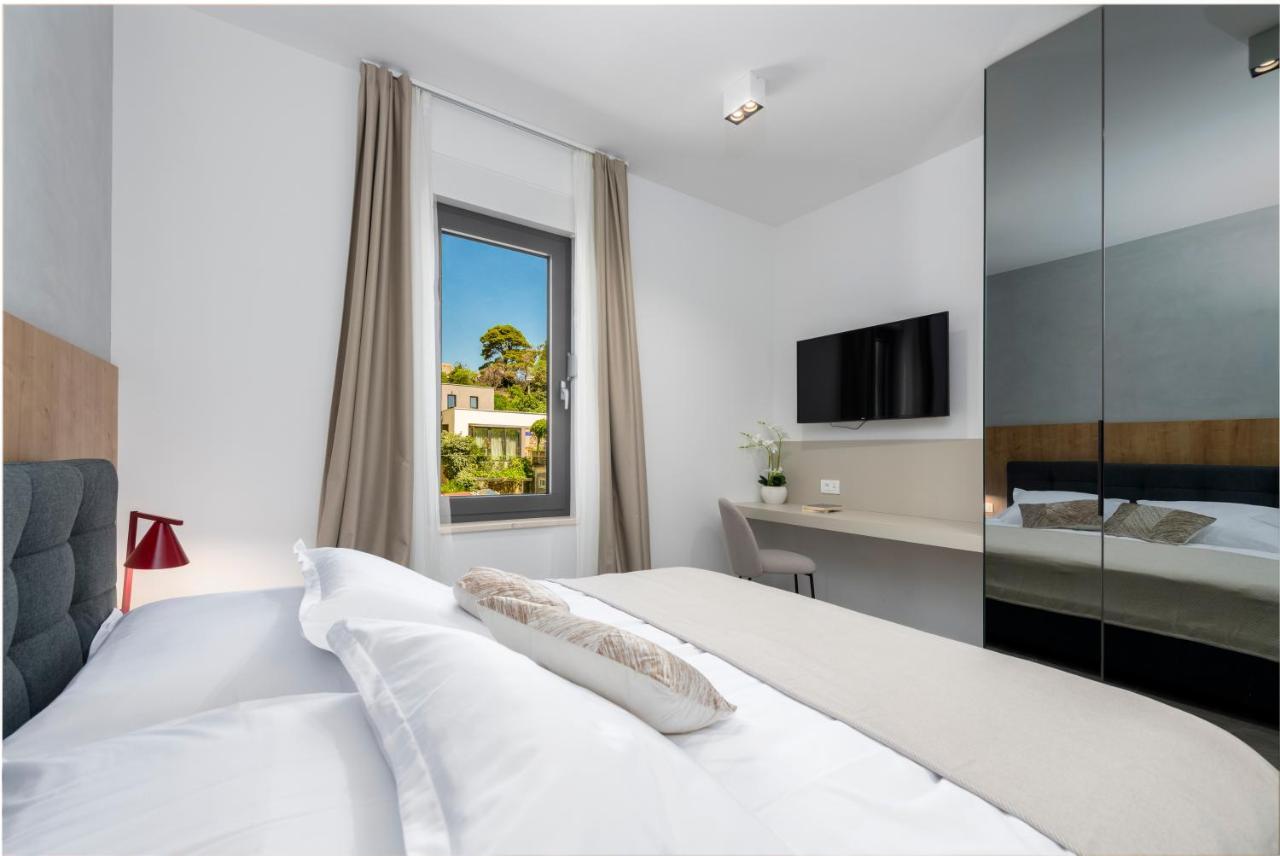 Luxury Mazza -leonarda